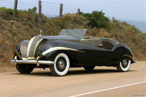 1940 Rolls-Royce Luxury Vehicle