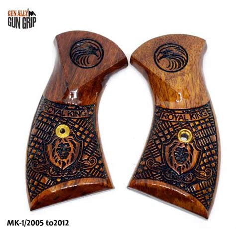 32 Caliber Pistol Grips