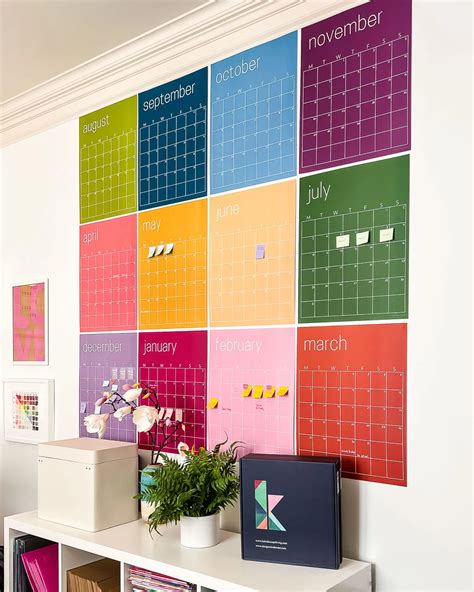 5 ways to use a giant wall calendar