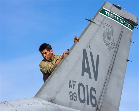 555th Fighter Squadron Maintenance Crew