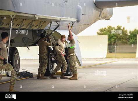 5th Bomb Wing maintenance operations