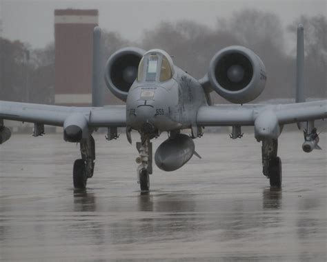 A-10 Warthog Taxiing