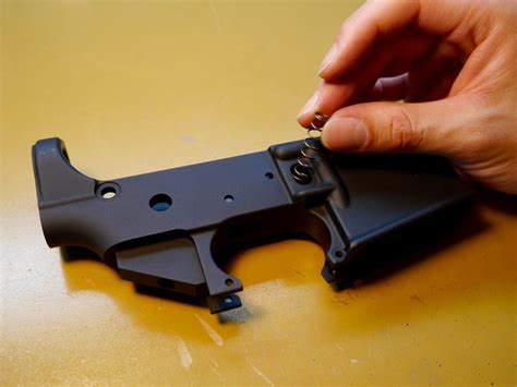 AR-15 lower receiver assembly