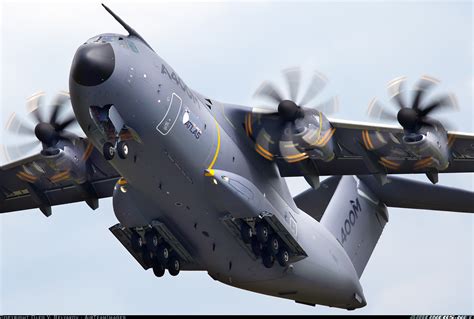 Airbus A400M Atlas Landing