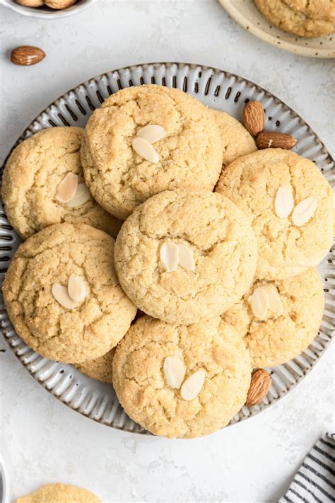 Almond Cookies