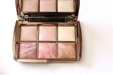 Using the Hourglass Ambient Lighting Palette