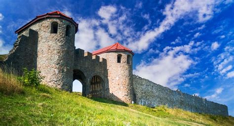 Ancient Romanian ruins