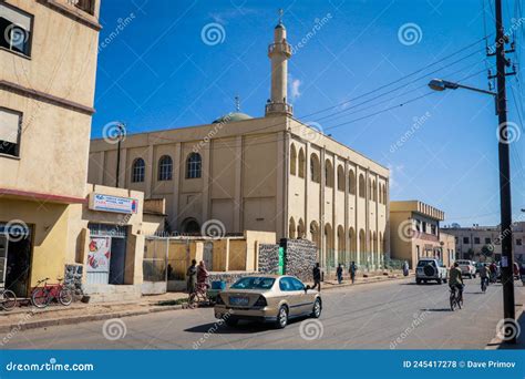 Asmara Street Life