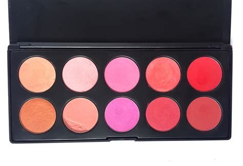 BH Cosmetics Blush Palette Applicator