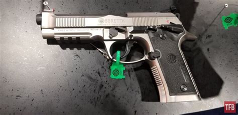 Beretta 92X Handling