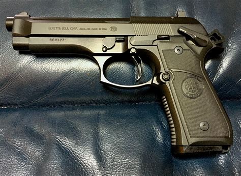 Beretta 92fs Desain