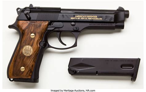 Beretta M9 Pistol Image 2