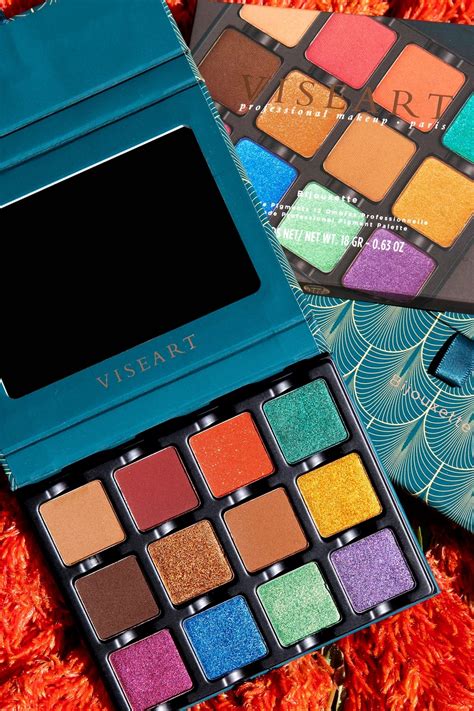 Benefits of Bright Eyeshadow Palettes