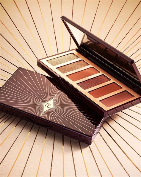 Charlotte Tilbury Darling Eyeshadow Palette Review