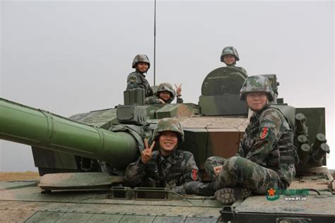 China's Tank Operators Training