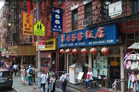 Street food vendors in Chinatown II