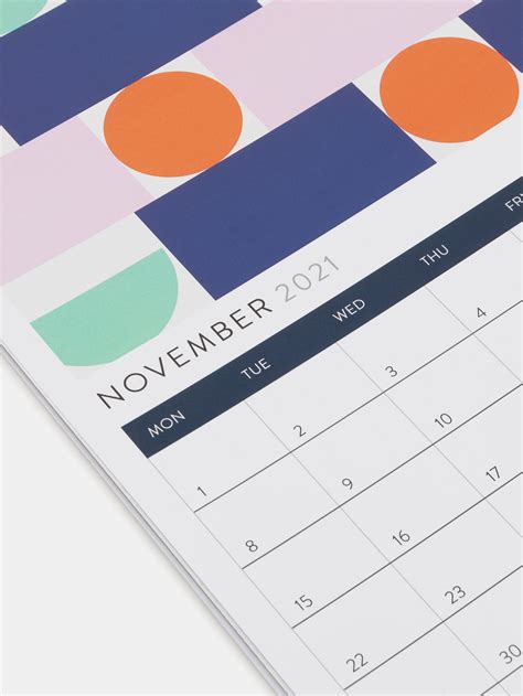 Description of Customizable Calendar Designs