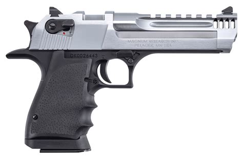 Desert Eagle 44 Magnum Pistol Image 8