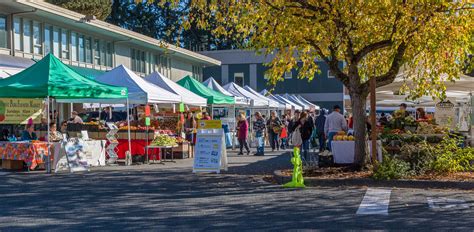 Downtown Lake Forest Farmers Market