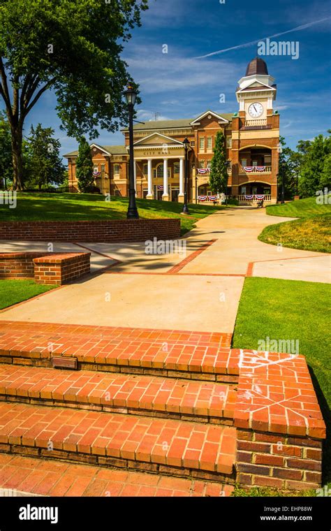 Duluth Town Green