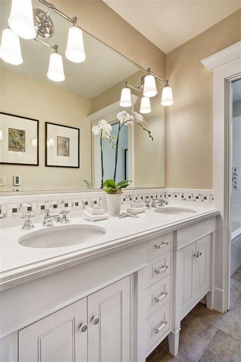 Edgecomb Gray Bathroom Design