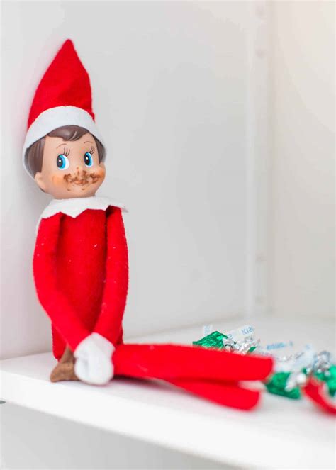 Elf on the Shelf Ideas 9