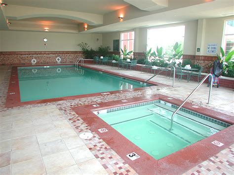 Embassy Suites by Hilton Newark Indoor Pool