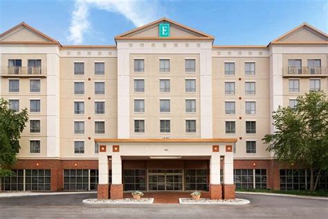 Embassy Suites by Hilton Newark Pet-Friendly Policy