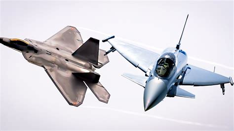 Eurofighter Typhoon vs F-22 Raptor