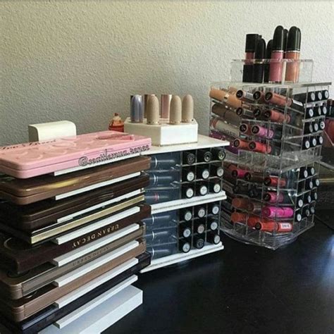 Eyeshadow Palette DIY Storage