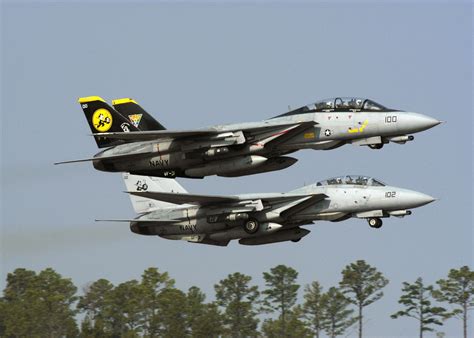 F-14 Tomcat on the runway