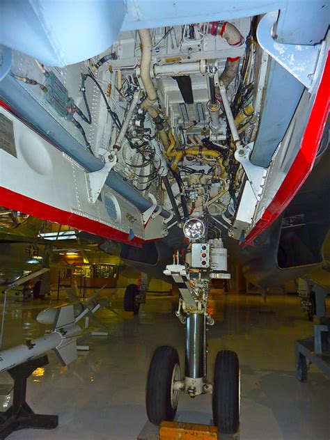 F-14 Tomcat Landing Gear