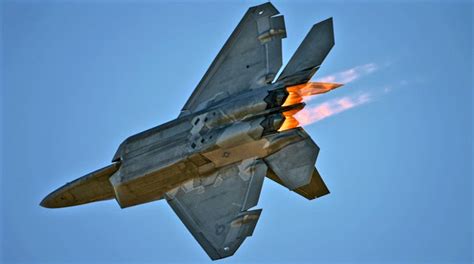 F-22 Inverted Flight