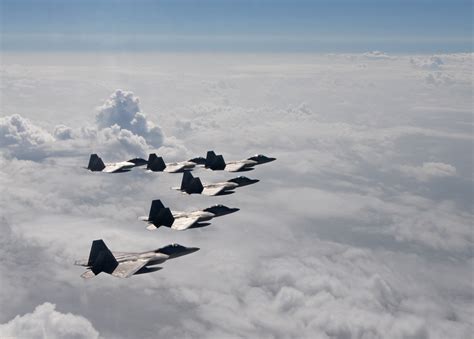 F-22 Raptor Formation