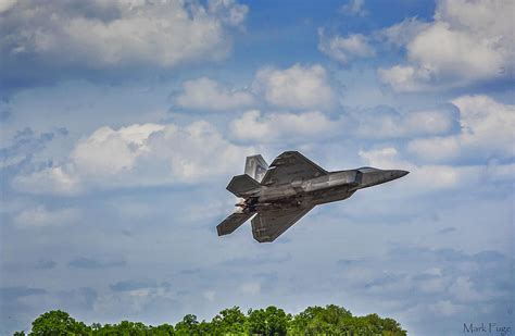 F-22 Raptor flyby