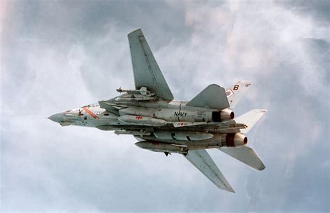 F-14 Tomcat in maintenance