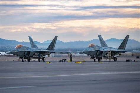 F-22 Landing