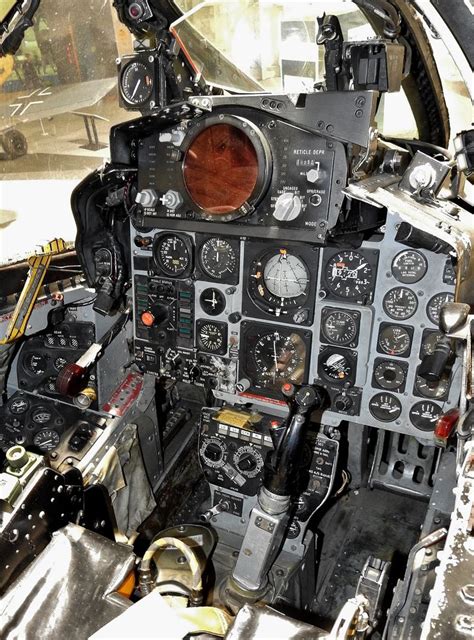 F4 Phantom Avionics and Cockpit