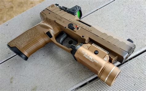 FN 5.7 Rail