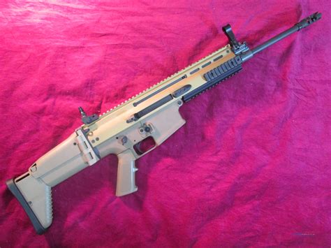 FN SCAR 17s Flat Dark Earth