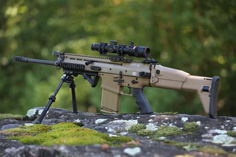 FN SCAR 17s Hunting