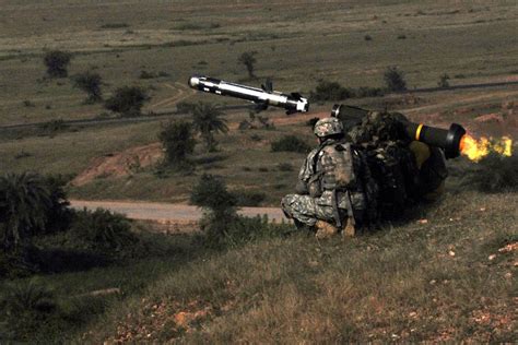 FGM-148 Javelin capabilities