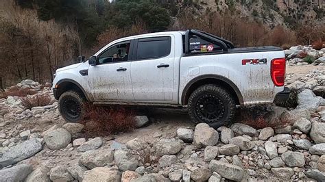 Ford Ranger on 35s rock crawling