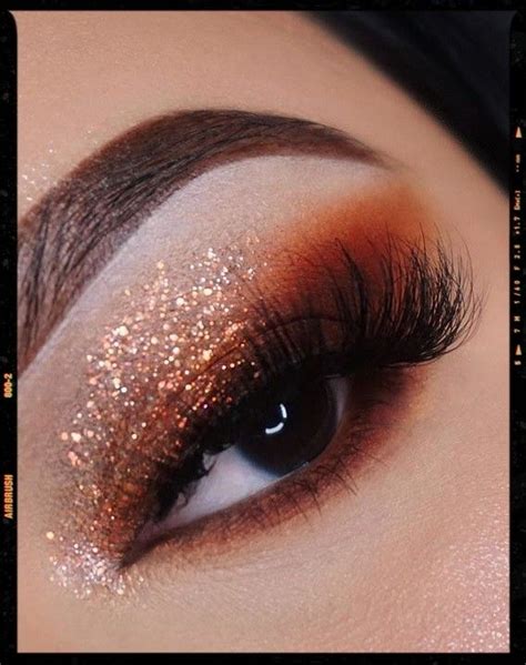 Glittery Peach Look