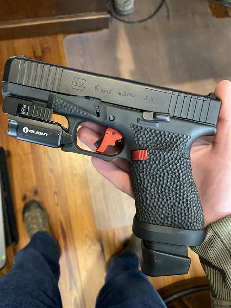 Glock 19 Gen 5 Magazine Release