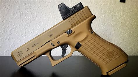 Glock 19x handgun