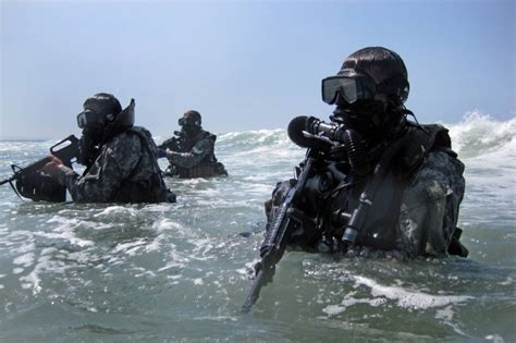 Green Beret Combat Diver