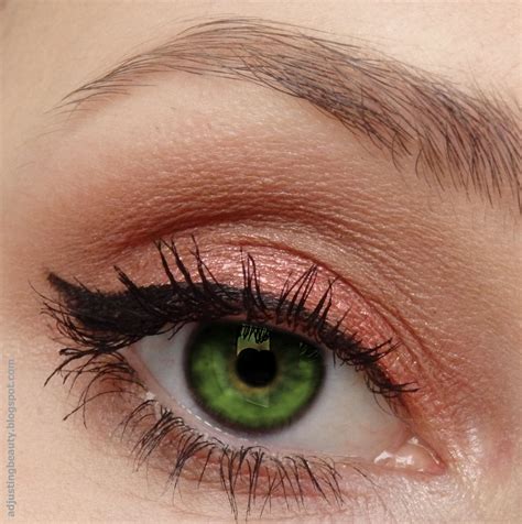 Green Eyeshadow Look 3