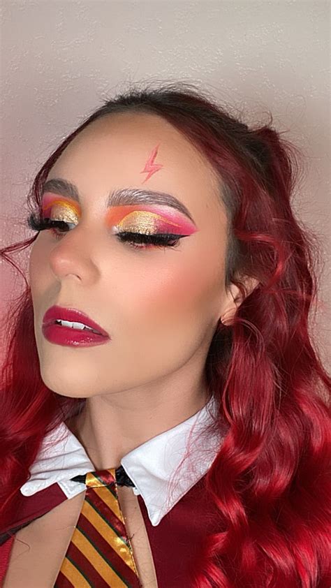 Gryffindor Makeup Look Image 5