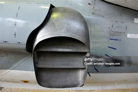 Harrier Jet Rotatable Nozzles